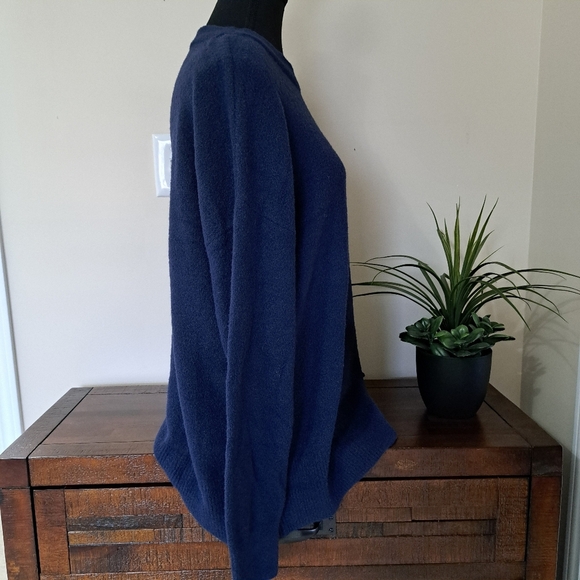 Tilley Crewneck Sweater Women's Size Large Blue Relaxed Fit Cozy Teddy Soft - Picture 5 of 13